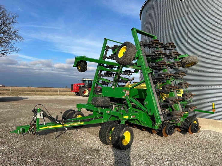 2013-john-deere-1990ccs-image-1