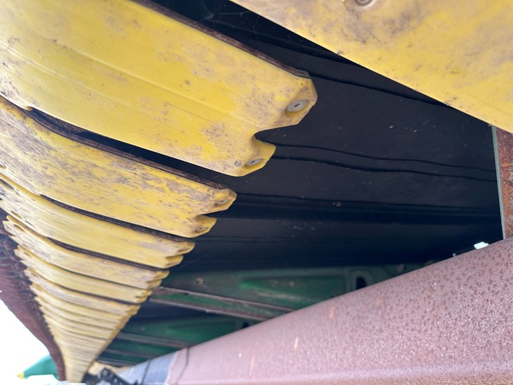 2017-john-deere-630fd-image-44