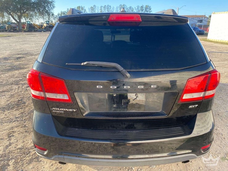 2015-dodge-journey-sxt-image-22