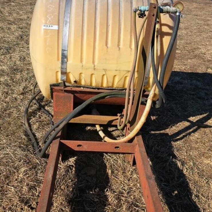 200-GAL FRONT MOUNT TANK