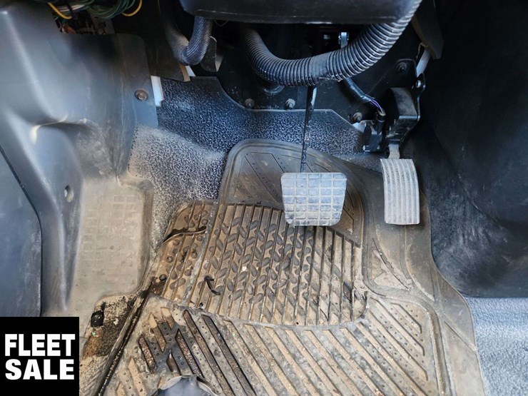 2009-international-durastar-4400-image-23