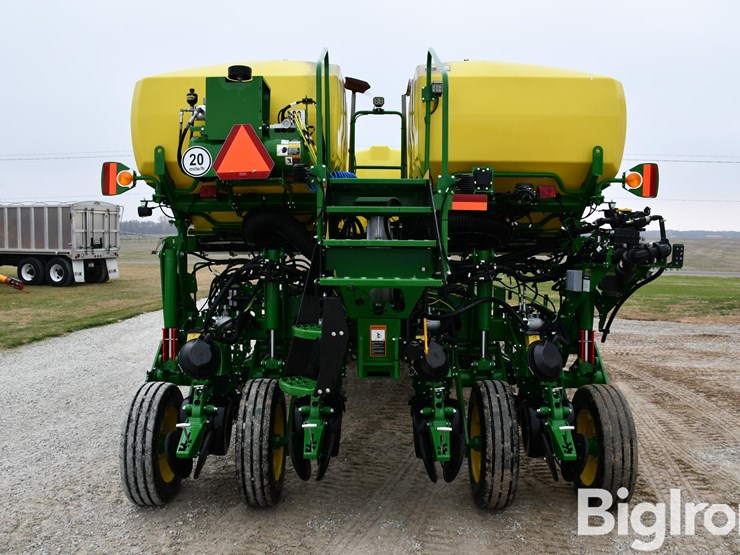 2023-john-deere-1775nt-image-6