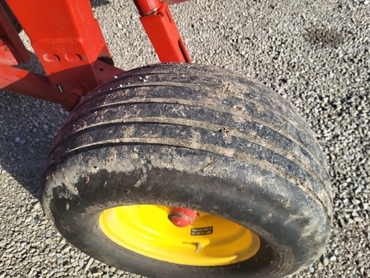 2011-new-holland-h7450-image-27