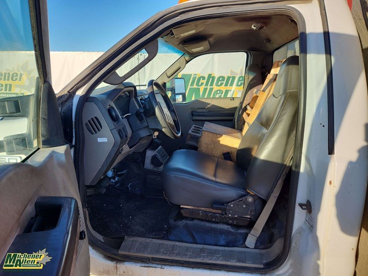 2008-ford-f550-image-14