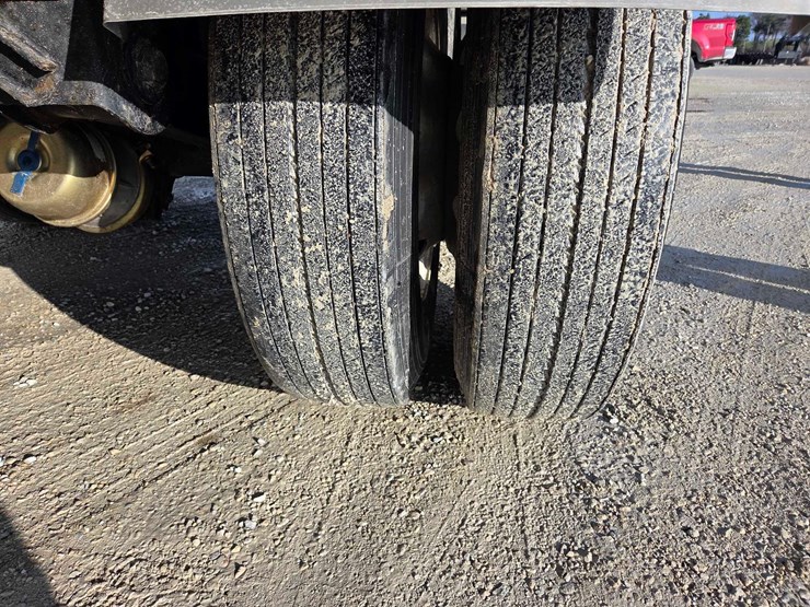 2011-wilson-hopper-bottom-image-8