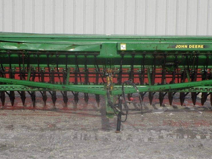 john-deere-450-image-2