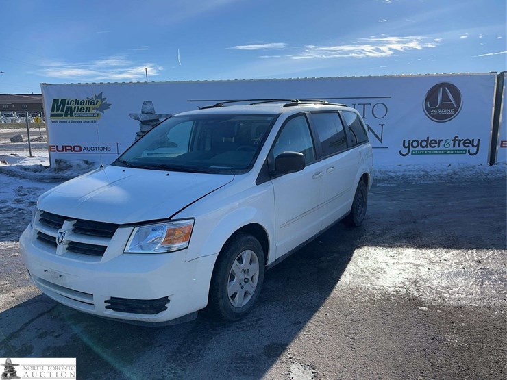 2008-dodge-grand-caravan-se-image-1