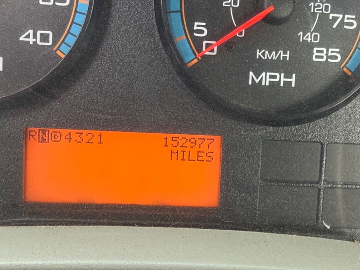 2018-international-durastar-4400-image-19