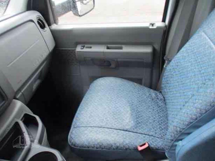 2013-ford-e450-image-7