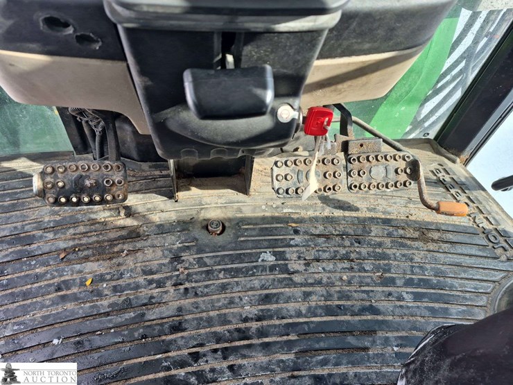 2010-john-deere-2010-image-27