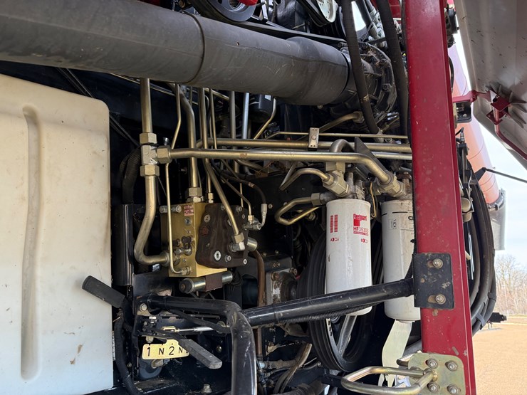 2015-case-ih-7240-image-31