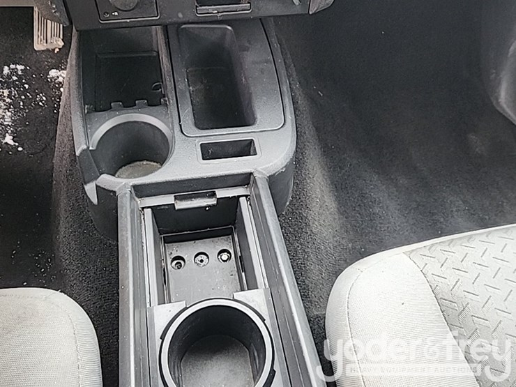 2011-dodge-dakota-image-17