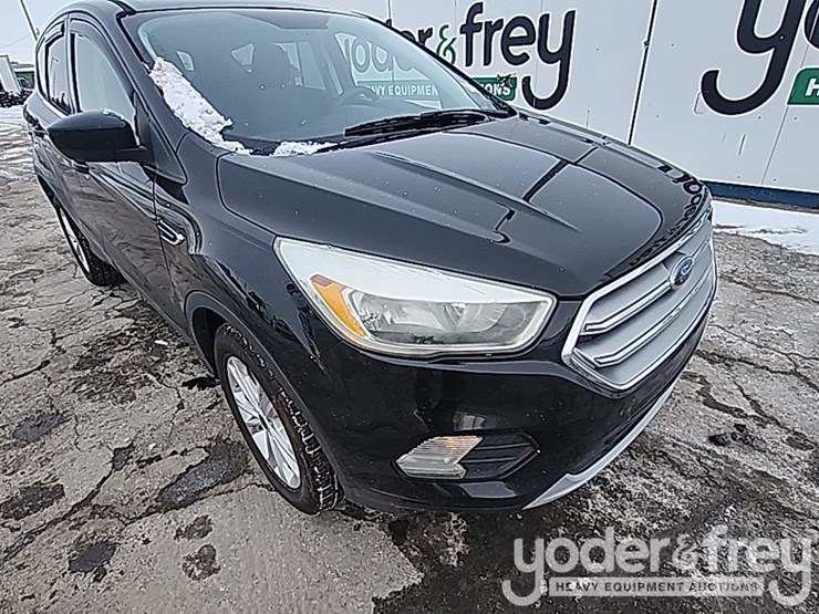 2017-ford-escape-image-38