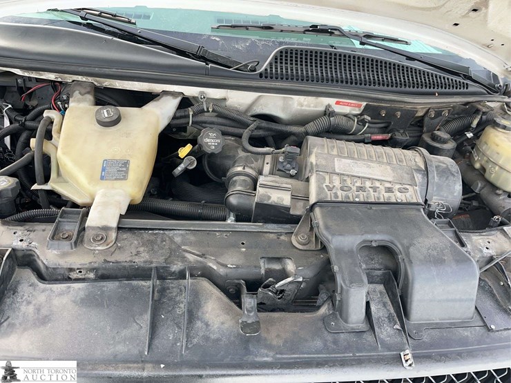 2017-chevrolet-express-s/a-ambulance-image-15