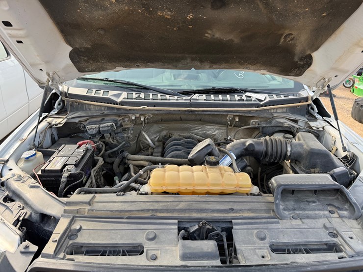 2017-ford-f150-image-15