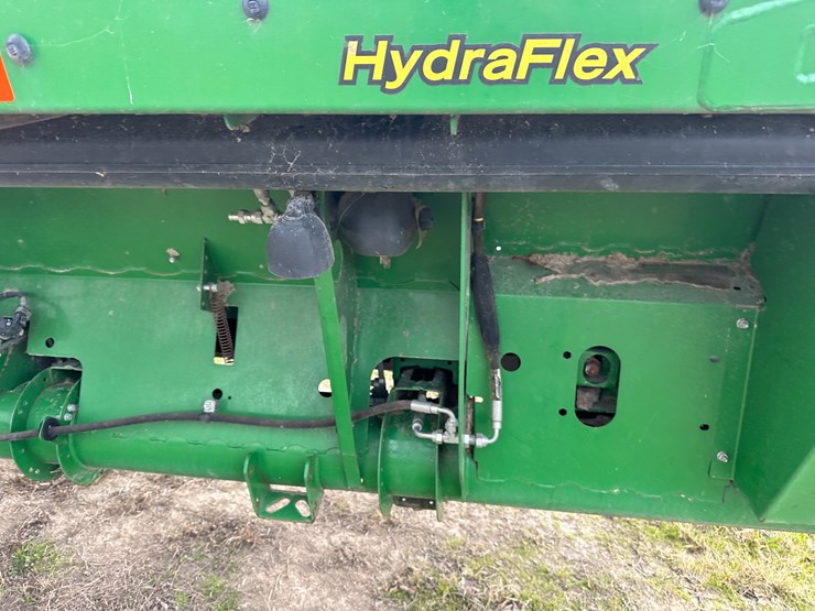 2017-john-deere-630fd-image-6