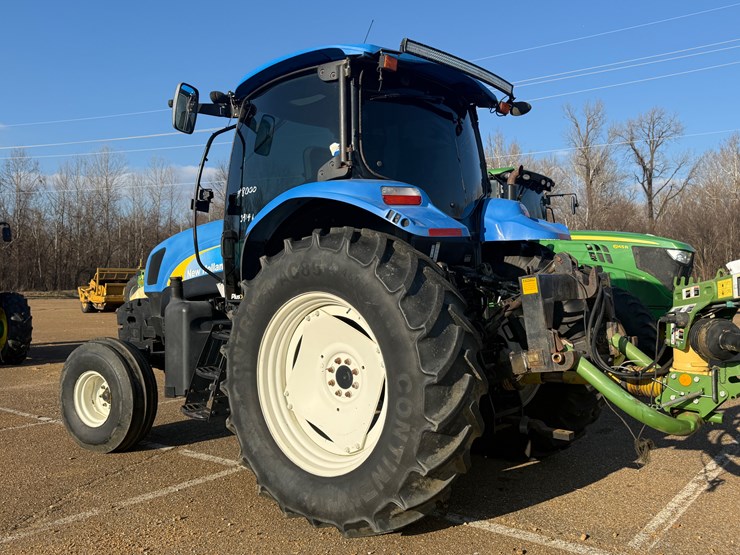 new-holland-t6070-image-6