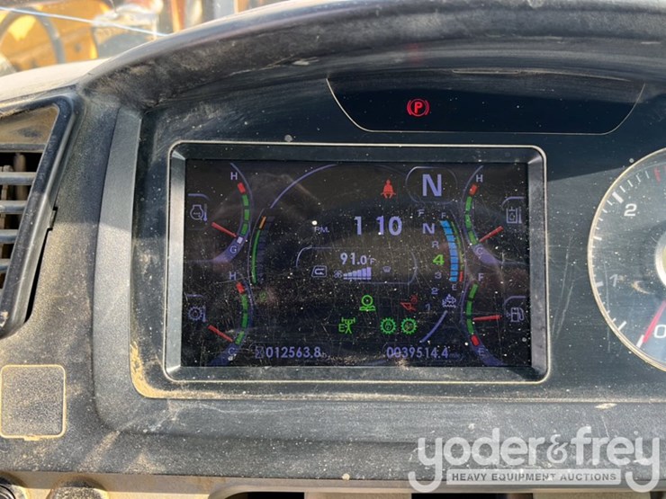 2017-komatsu-wa470-8-image-33