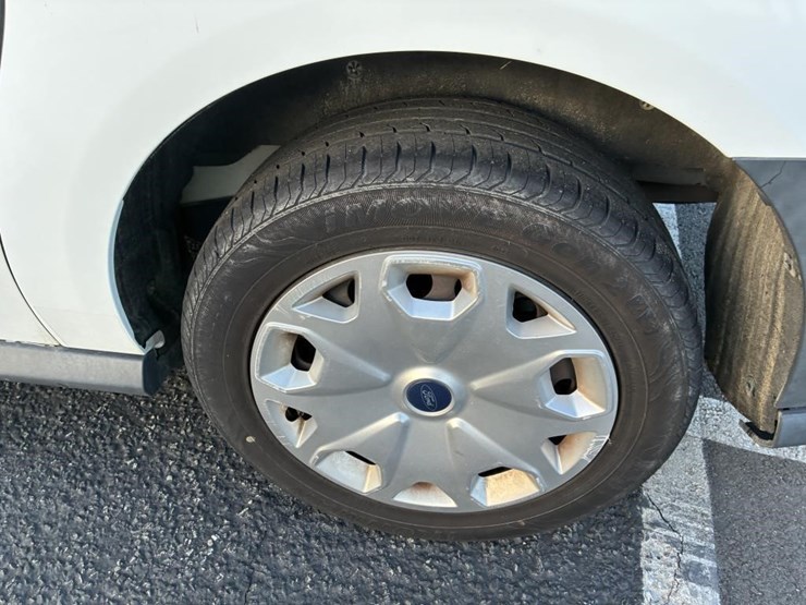 2016-ford-transit-image-5