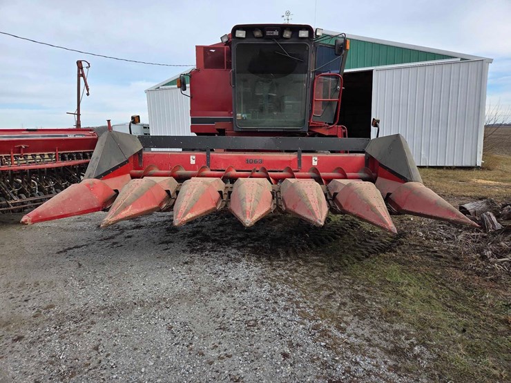 case-ih-1063-image-23