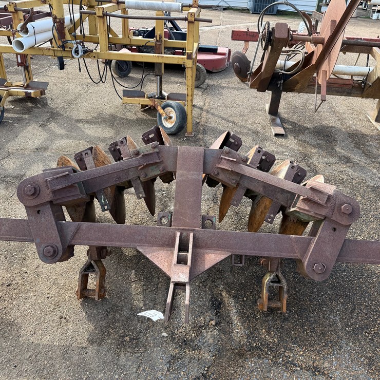 #7749 • Levee Disc