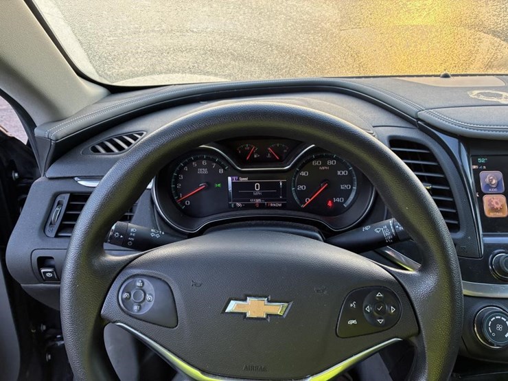 2019-chevrolet-impala-sedan-image-15