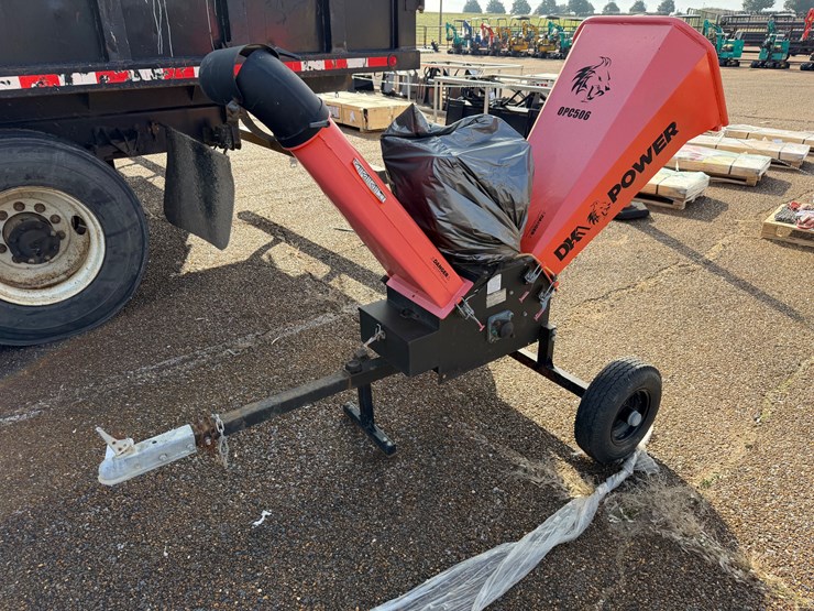 #7727-•-wood-chipper-image-1