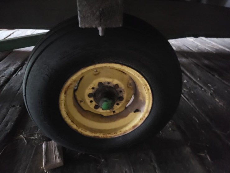 john-deere-1065-image-25