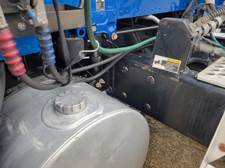 2020-kenworth-t680-image-4