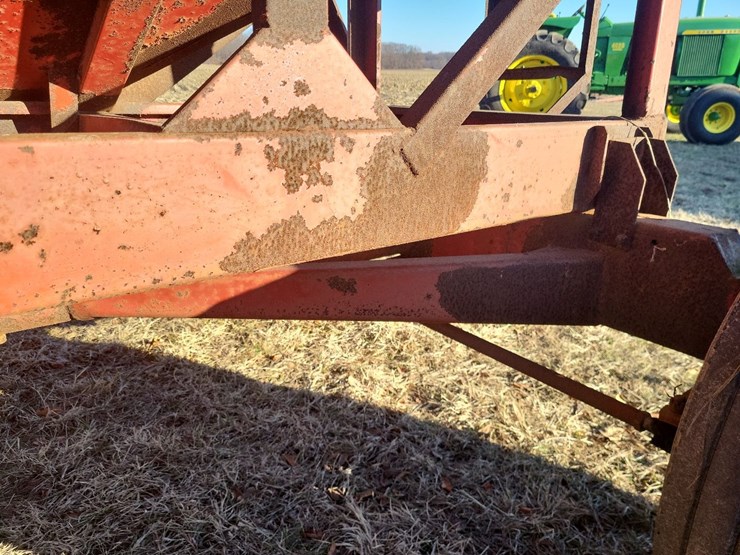 hopper-wagon-w/running-gear-image-30