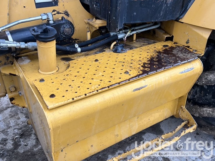 2011-caterpillar-420e-image-19