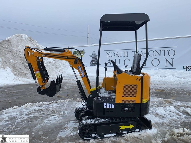 2025-unused-captok-ck15-mini-excavator-image-3