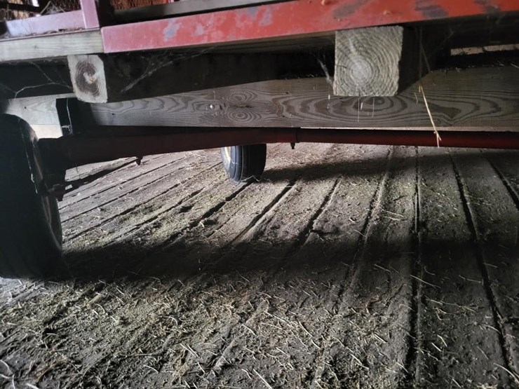 meyer-kicker-wagon-w/unverferth-rge10-running-gear---tag-#1113-image-17