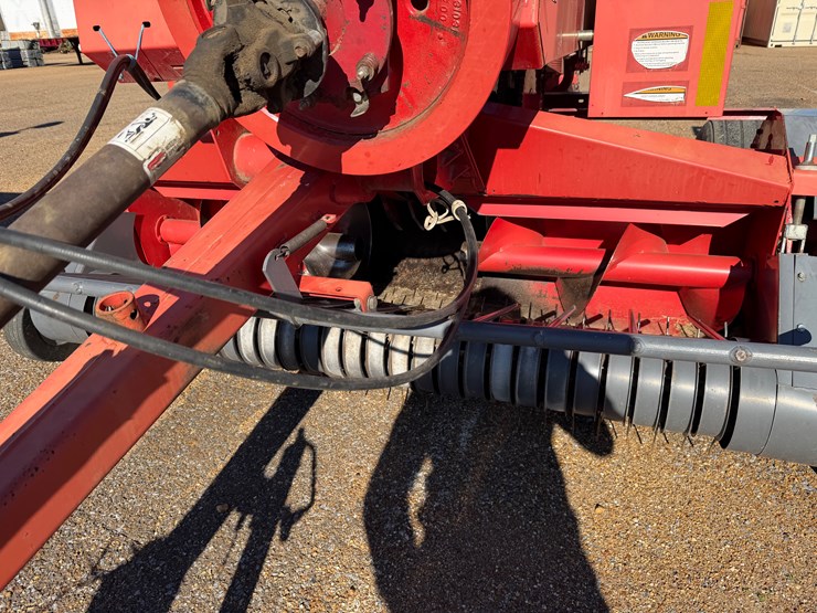 massey-ferguson-1837-image-11