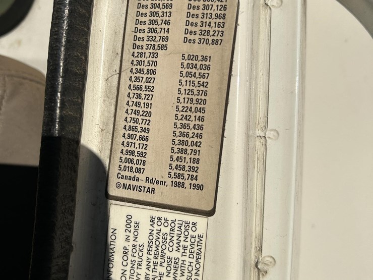 2001-international-4700-image-33