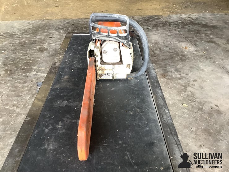stihl-ms-211-chain-saw-image-2