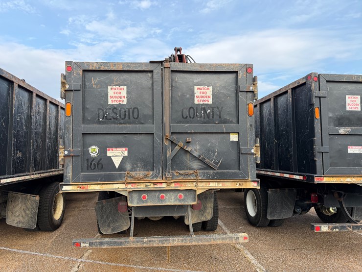 2018-international-durastar-4400-image-5