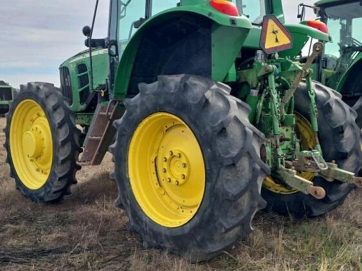 2007-john-deere-7330-image-14