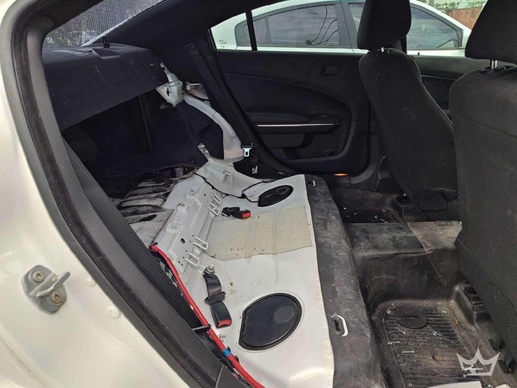 2017-dodge-charger-sedan-image-34