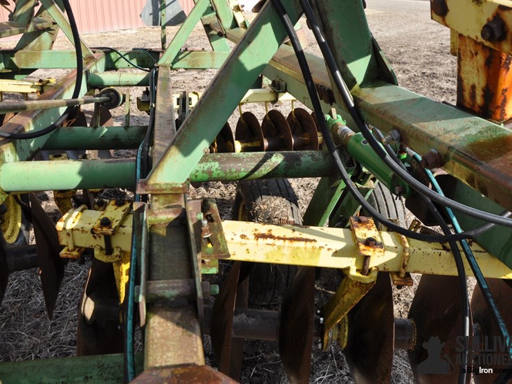 john-deere-230-image-19