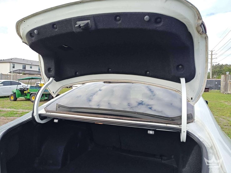 2017-chevrolet-malibu-sedan-image-29