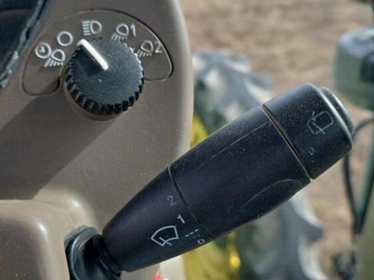 2007-john-deere-7330-image-26