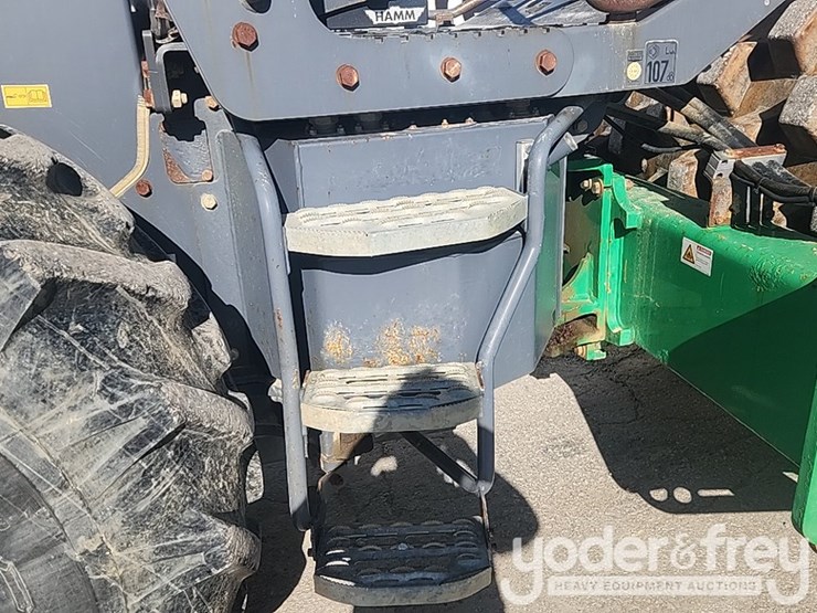 2014-hamm-h11i-image-27