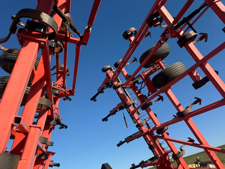 #7739-•-2014-kuhn-krause-5635-field-cultivator-image-19