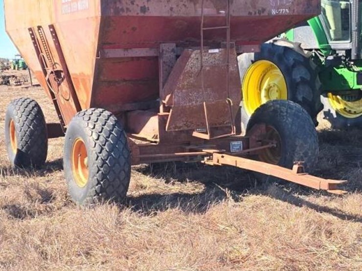 m-&-w-gravity-wagon-image-3