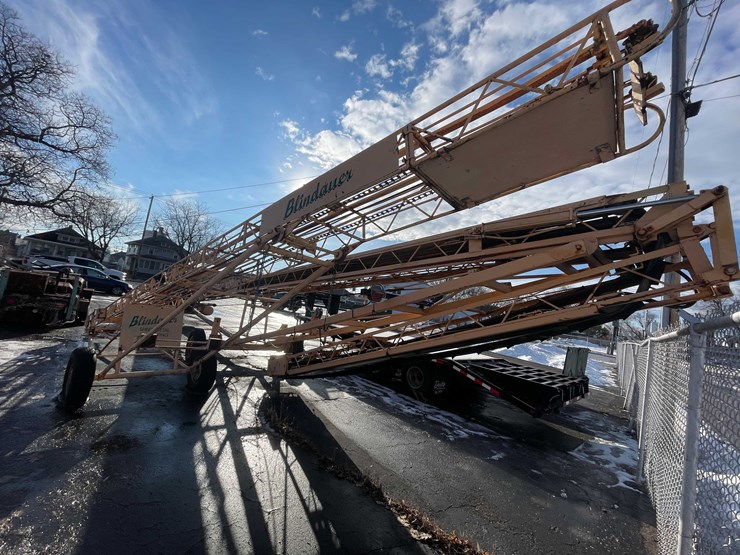 #2252-•-portable-conveyer-lift-image-5