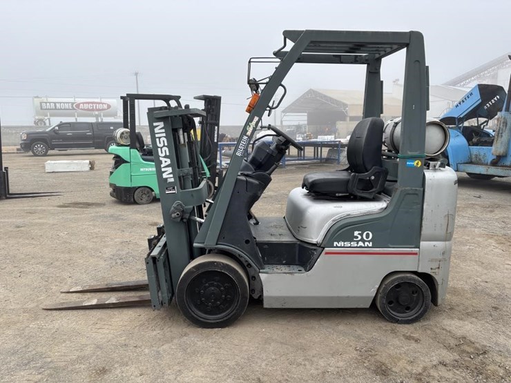 2005-nissan-mcpl02a25lv-image-5