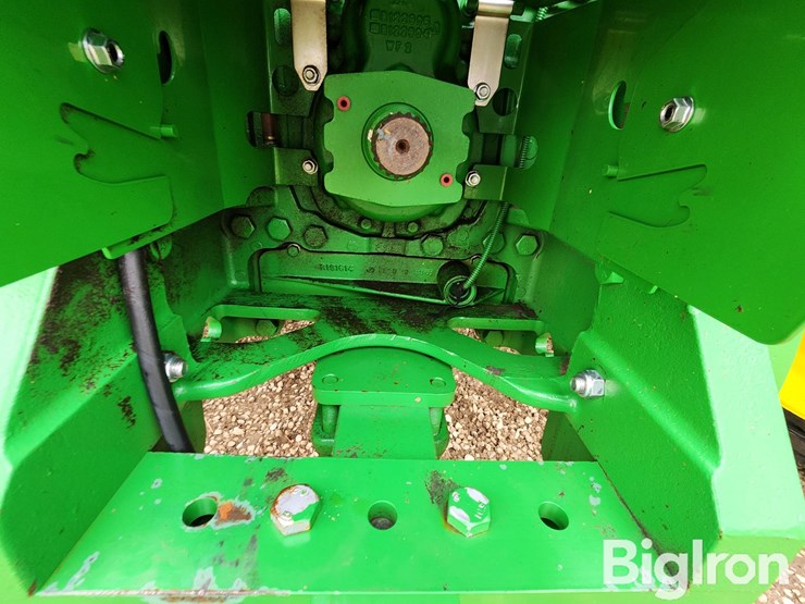2022-john-deere-8rt-410-image-18