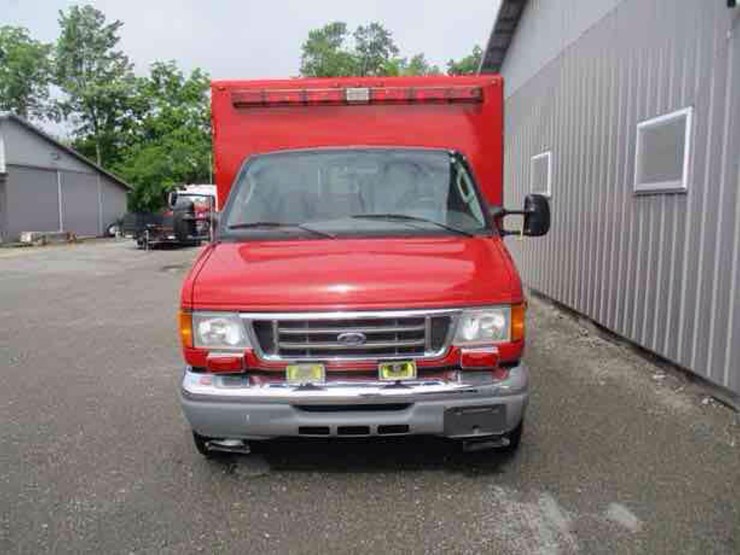 2004-ford-e450-image-7