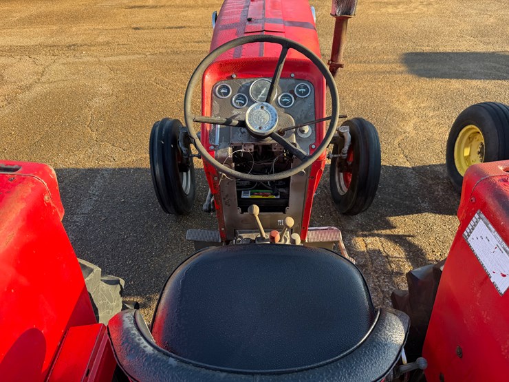 massey-ferguson-175-image-17